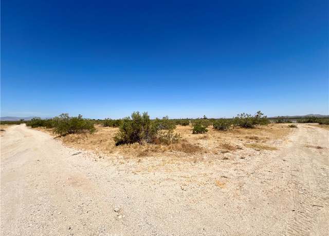 Property at 120 E Avenue T-8, Pearblossom, CA 93553