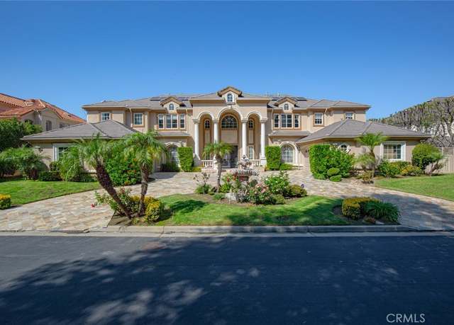 Property at 4741 E Copa De Oro Dr, Anaheim, CA 92807, 6 beds, 6.5 baths