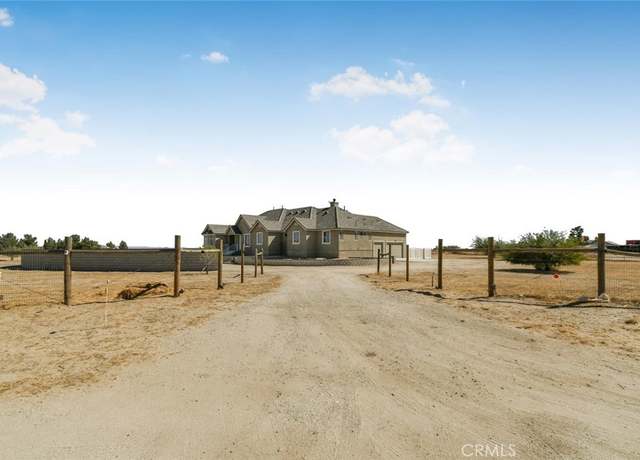 Property at 51140 70th St W, Lancaster, CA 93536, 4 beds, 4 baths