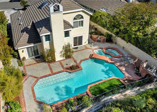 Property at 24118 Saint Moritz Dr, Valencia, CA 91355, 4 beds, 4 baths