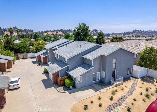 Property at 655-657 Woodcrest Dr, Lake Elsinore, CA 92530, 9 beds, 8 baths