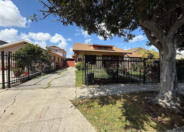 Property at 3115 W 60th St, Los Angeles, CA 90043, 2 beds, 1.5 baths