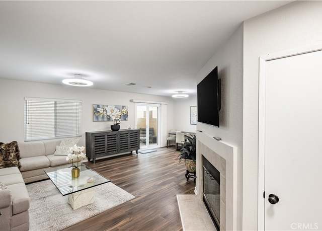 Property at 21131 Gladiolos Way, Lake Forest, CA 92630, 2 beds, 2.5 baths