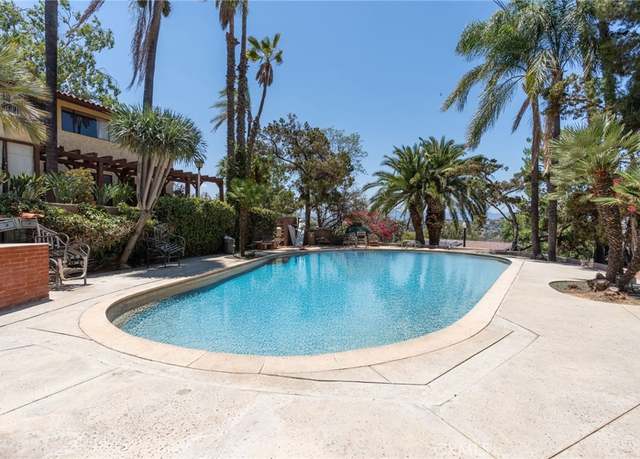 Property at 1664 Coteau Dr, Riverside, CA 92504, 5 beds, 3.5 baths