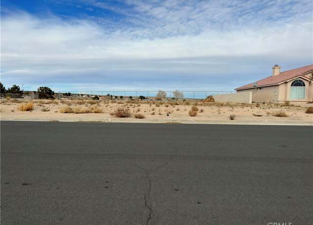 Property at 14018 Topmast Dr, Helendale, CA 92342