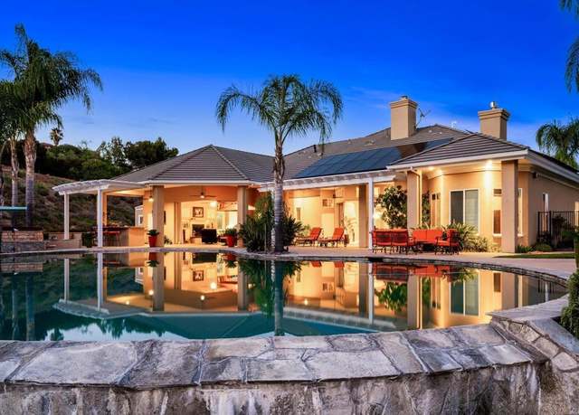 Property at 2772 Firebrand Dr, Alpine, CA 91901, 4 beds, 4.5 baths