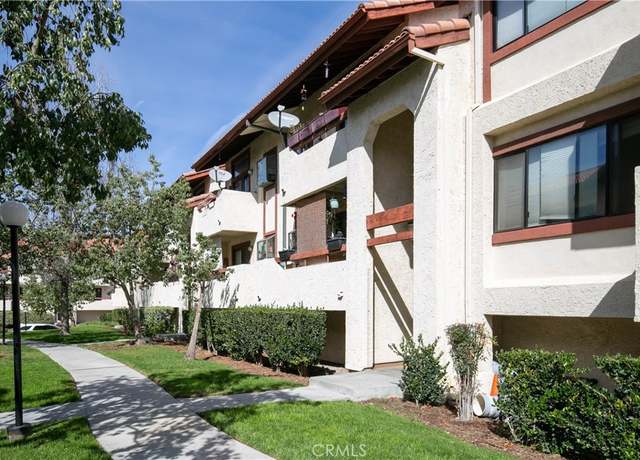 Property at 18193 Sundowner Way #816, Canyon Country, CA 91387, 2 beds, 2 baths