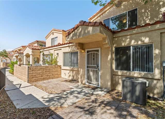 Property at 43445 30th St W #2, Lancaster, CA 93536, 2 beds, 3 baths