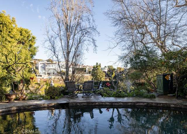 Property at 612 Poppy Ave, Corona Del Mar, CA 92625, 3 beds, 3 baths