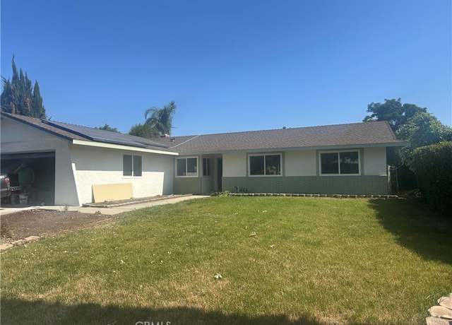 Property at 27201 Granada Way, Menifee, CA 92586, 4 beds, 2 baths