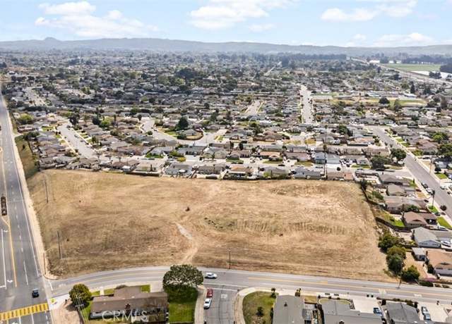 Property at 400 E Waller Ln, Santa Maria, CA 93455