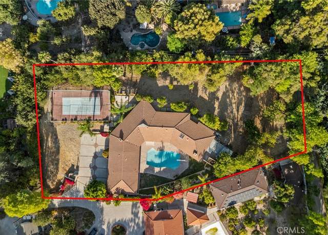 Property at 20140 Wells Dr, Woodland Hills, CA 91364, 4 beds, 4 baths