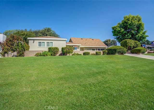 Property at 1708 Camino Primavera, Bakersfield, CA 93306, 5 beds, 3 baths