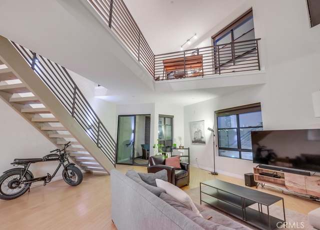 Property at 395 E 4th #41 St, Long Beach, CA 90802, 2 beds, 2 baths