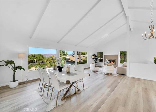Property at 22497 Venido Rd, Woodland Hills, CA 91364, 4 beds, 2.5 baths