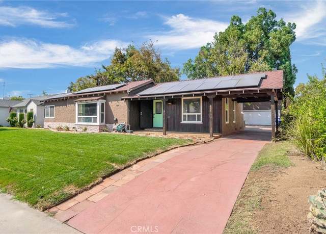 Property at 211 E Weldon Ave, Fresno, CA 93704, 3 beds, 3 baths