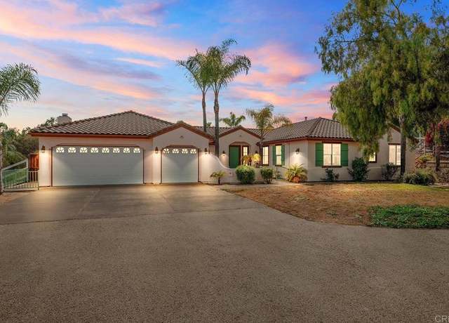 Property at 731 Oak Glade Dr, Fallbrook, CA 92028, 5 beds, 3.5 baths