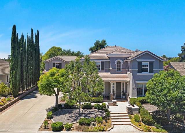 Property at 2139 Kirkcaldy Rd, Fallbrook, CA 92028, 5 beds, 4 baths