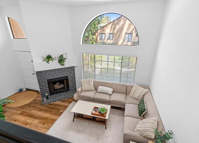 Property at 9411 Lake Murray Blvd Unit B, San Diego, CA 92119, 3 beds, 2.5 baths