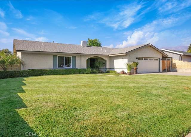 Property at 380 Smoke Ridge Trl, Calimesa, CA 92320, 3 beds, 2.5 baths