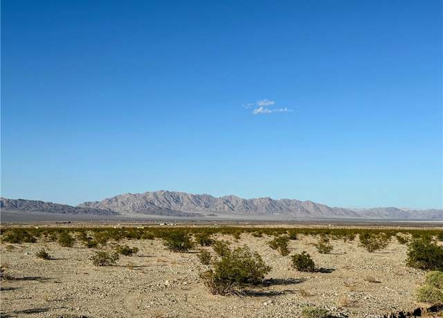 Property at 20 Danby Rd, 29 Palms, CA 92277