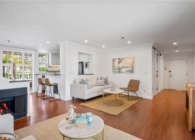Property at 555 Esplanade #320, Redondo Beach, CA 90277, 2 beds, 2 baths