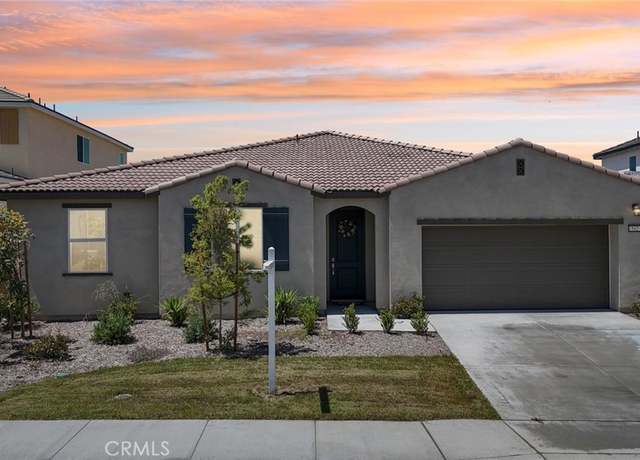 Property at 542 Finch Dr, Rialto, CA 92377, 4 beds, 2 baths