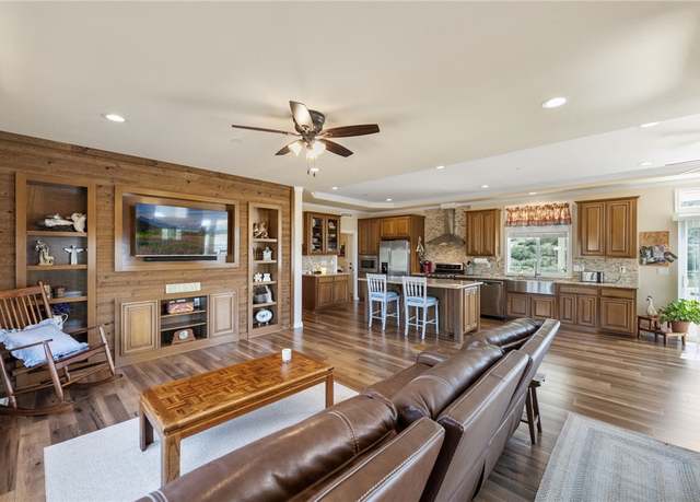 Property at 46430 De Portola Rd, Temecula, CA 92592, 3 beds, 2 baths