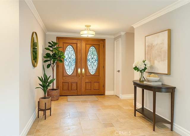 Property at 7122 Bluesails Dr, Huntington Beach, CA 92647, 4 beds, 4 baths