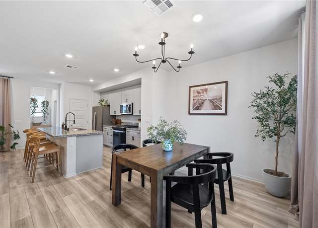 Property at 40545 Melrose Dr, Temecula, CA 92591, 2 beds, 2.5 baths