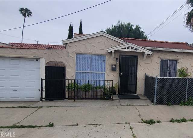 Property at 136 E R St, Wilmington, CA 90744, 2 beds, 1 bath