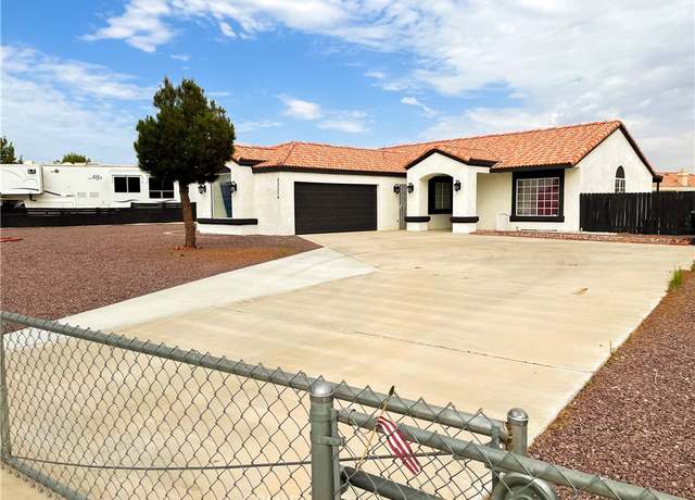 Property at 22236 Fox Ave, Apple Valley, CA 92307, 3 beds, 2 baths