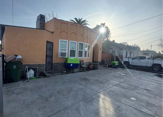 Property at 2444 E 124th St, Compton, CA 90222, 2 beds, 1 bath