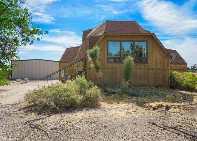Property at 10075 Monte Vista Rd, Phelan, CA 92371, 3 beds, 2 baths