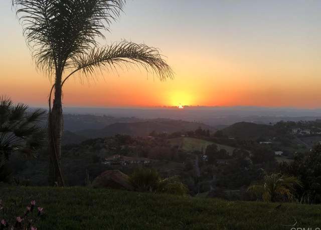 Property at 4164 Pico Rd, Vista, CA 92084, 2 beds, 3 baths