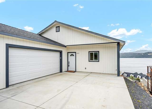 Property at 11911 Lakeshore Dr, Clearlake, CA 95422, 3 beds, 2.5 baths