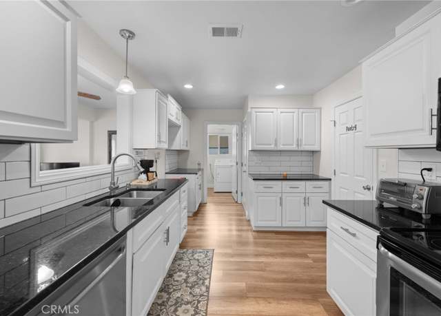 Property at 29423 Pebble Beach Dr, Menifee, CA 92586, 2 beds, 2 baths