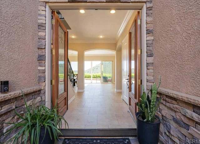 Property at 18682 Lancashire Way, San Diego, CA 92128, 4 beds, 3 baths