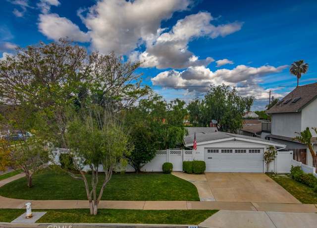 Property at 208 Dartmouth Pl, Costa Mesa, CA 92626, 4 beds, 2 baths