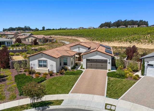 Property at 1330 Riley Ln, Nipomo, CA 93444, 3 beds, 3.5 baths