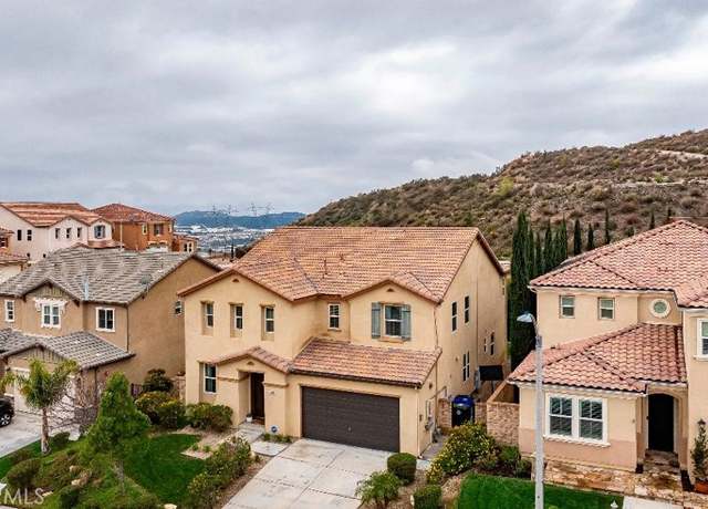 Property at 20512 Charlie Ct, Saugus, CA 91350, 5 beds, 4 baths