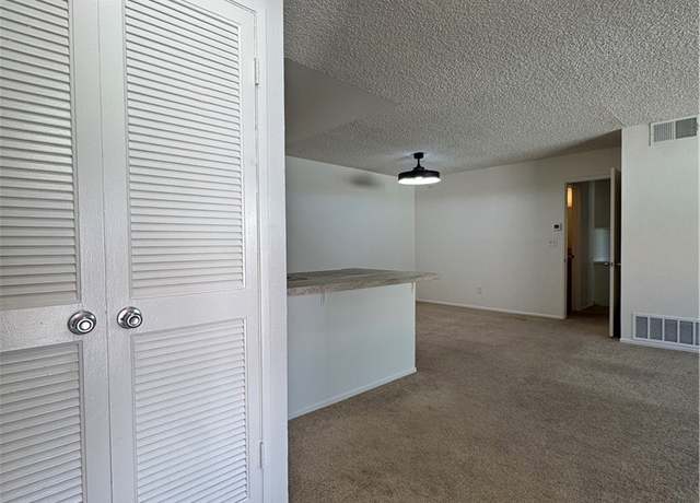 Property at 2521 W Sunflower Ave Unit R8, Santa Ana, CA 92704, 3 beds, 2 baths