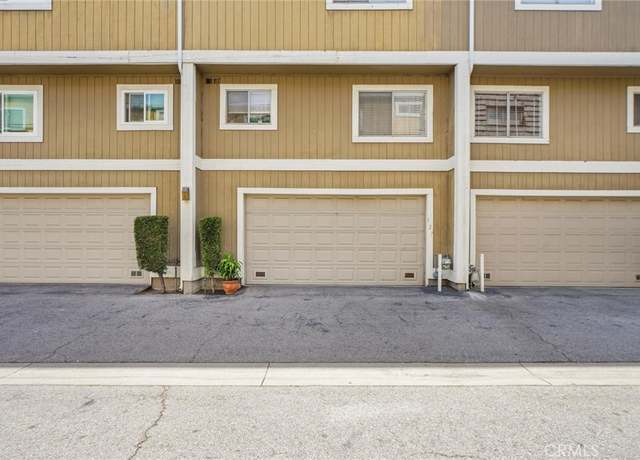 Property at 1933 Glenoaks Blvd #127, San Fernando, CA 91340, 2 beds, 3 baths