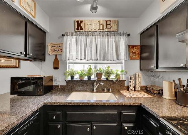 Property at 1933 Glenoaks Blvd #127, San Fernando, CA 91340, 2 beds, 3 baths