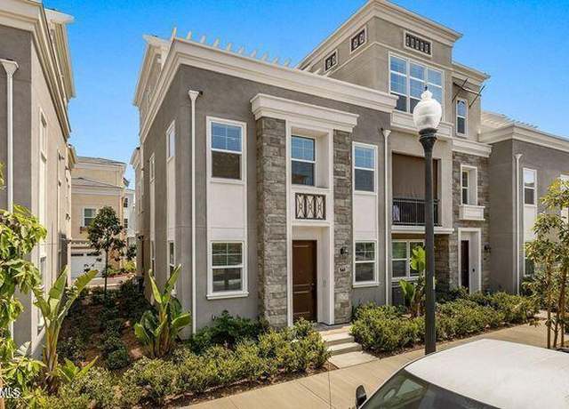 Property at 561 Winchester Dr, Oxnard, CA 93036, 3 beds, 3.5 baths