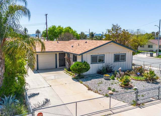 Property at 201 Val Verde Dr, Hemet, CA 92543, 3 beds, 2 baths