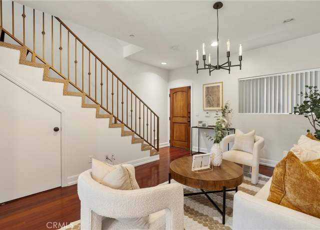 Property at 2027 Beloit Ave #103, Los Angeles, CA 90025, 3 beds, 3.5 baths