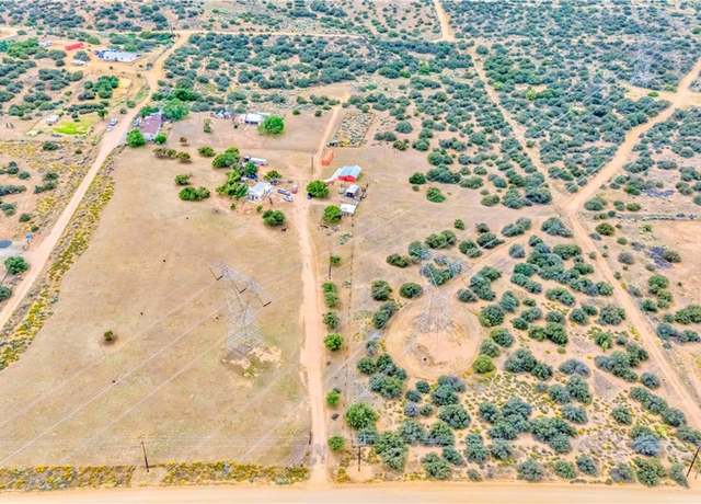 Property at 8288 White Rd, Phelan, CA 92371, 3 beds, 1 bath