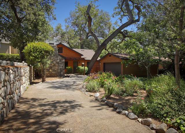 Property at 2057 Oakwood St, Pasadena, CA 91104, 2 beds, 1 bath