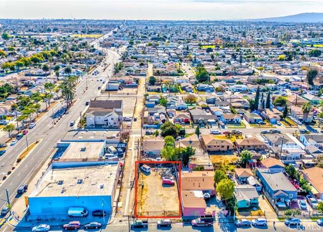 Property at 810 W 133rd St, Compton, CA 90222